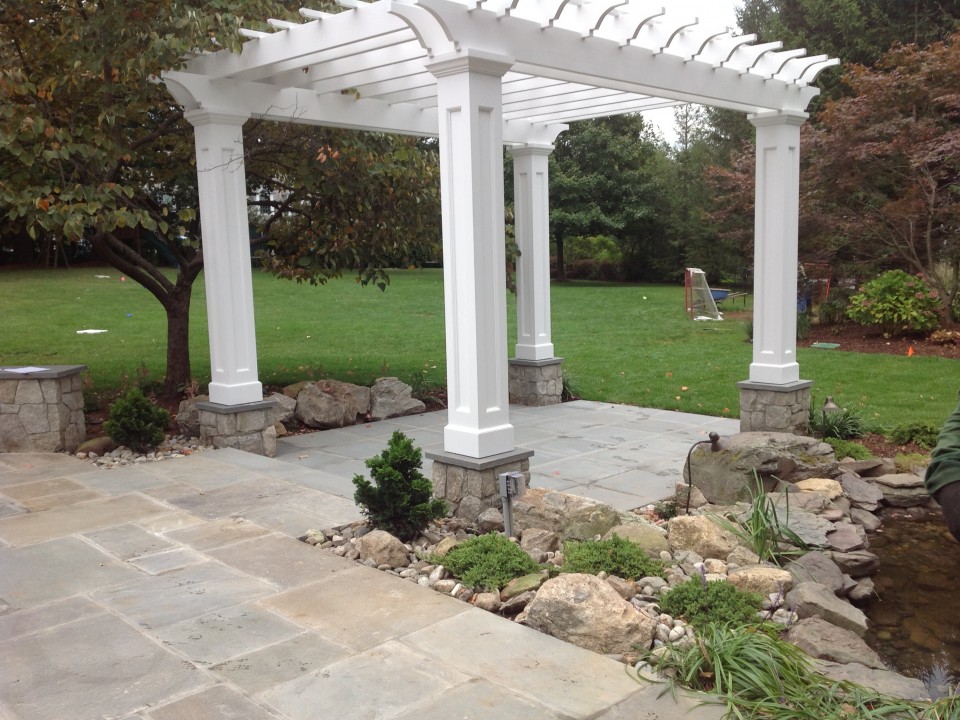 Trellis over bluestone patio