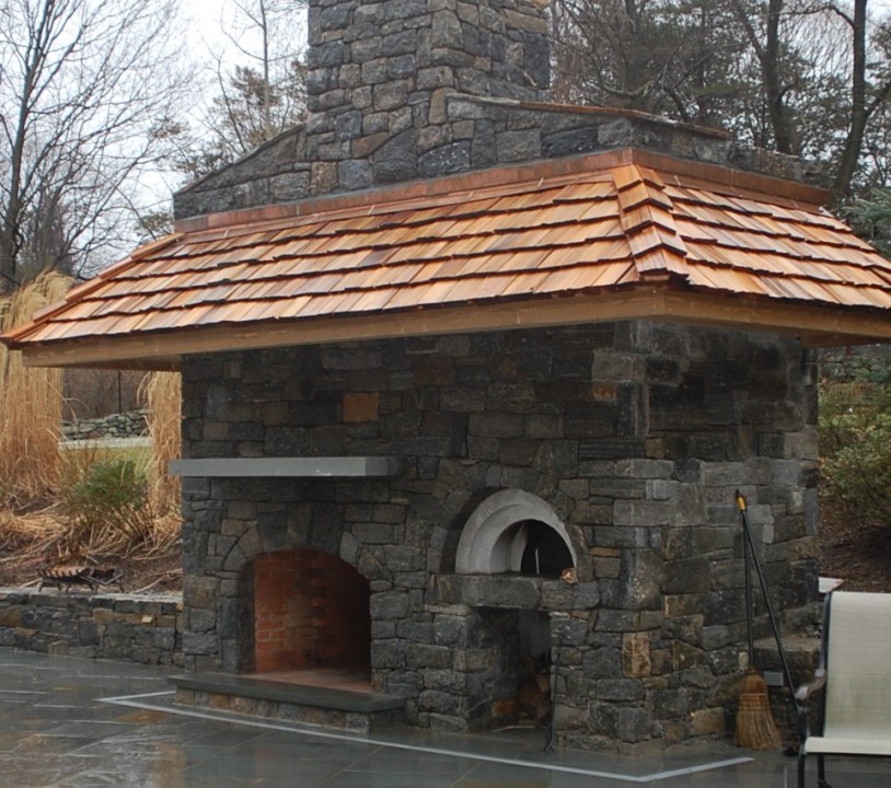 Pizza oven with fireplace